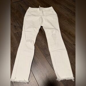 Universal Thread White Straight Leg Jeans